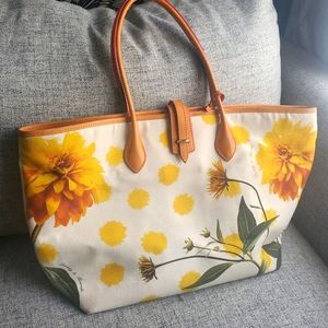 Dooney & Bourke 🌻🌻🌻 Sunflower Tote